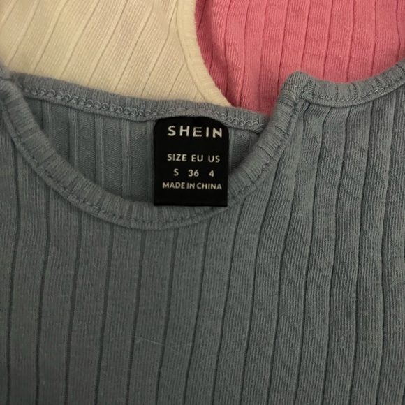 4 SHEIN shirts - Picture 5 of 5